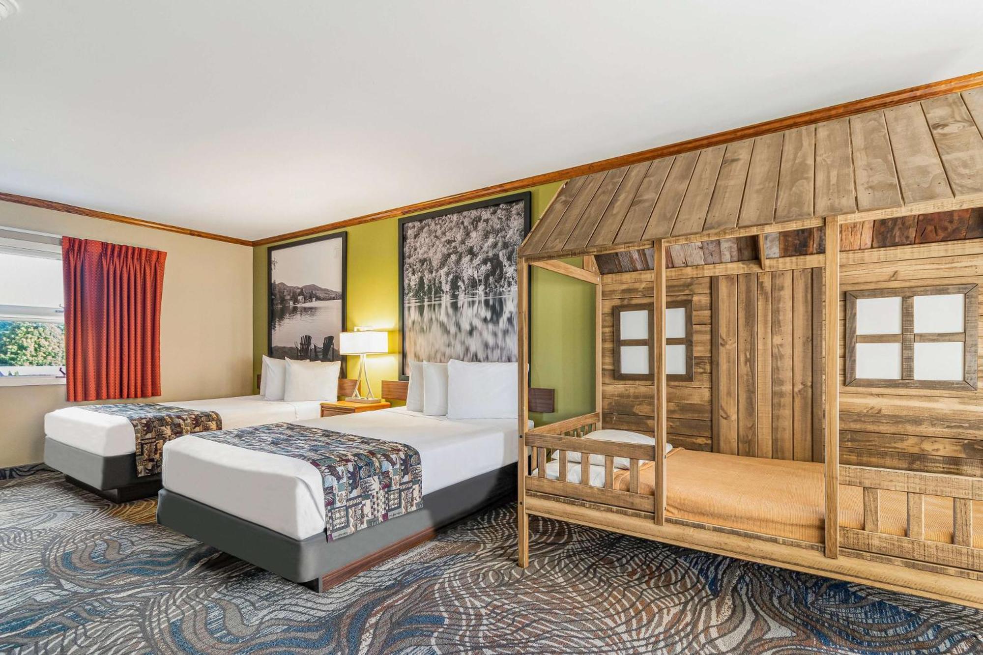 Super 8 By Wyndham Lake George/Downtown Extérieur photo